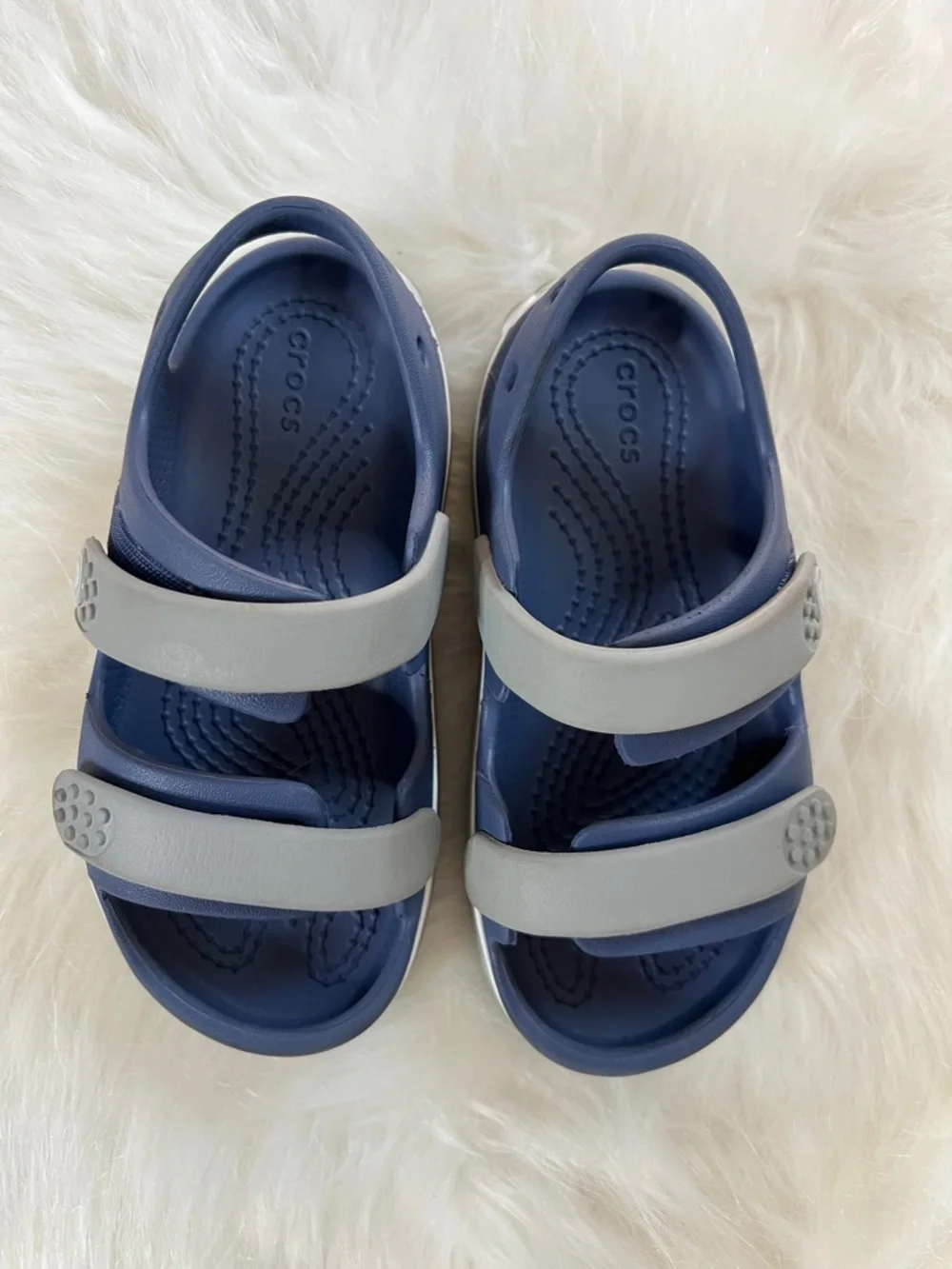 🐊🐸🌾⛱️CROCS Navy and Light Gray Kids Double-Strap Sandals